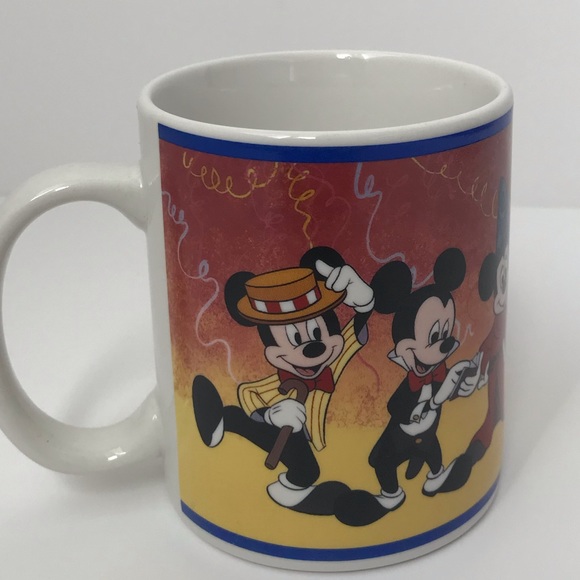 Disney World 1995 Disneyana Convention CoffeeMug - Picture 2 of 4